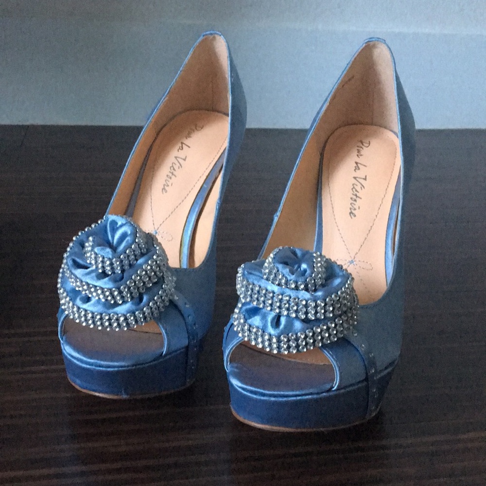 Satin stilletos